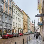 Veliant Apartments