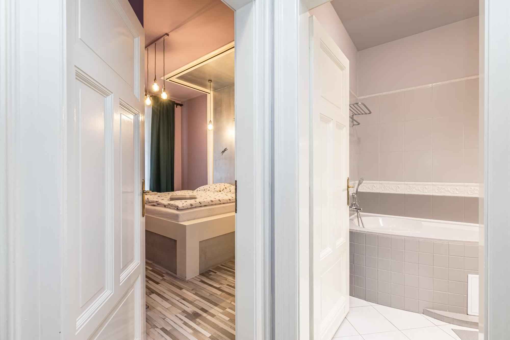 Veliant Apartment *